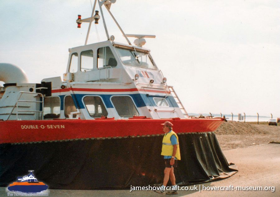 AP1-88 hovercraft promotional day by BHC -  (credit: The <a href='http://www.hovercraft-museum.org/' target='_blank'>Hovercraft Museum Trust</a>).